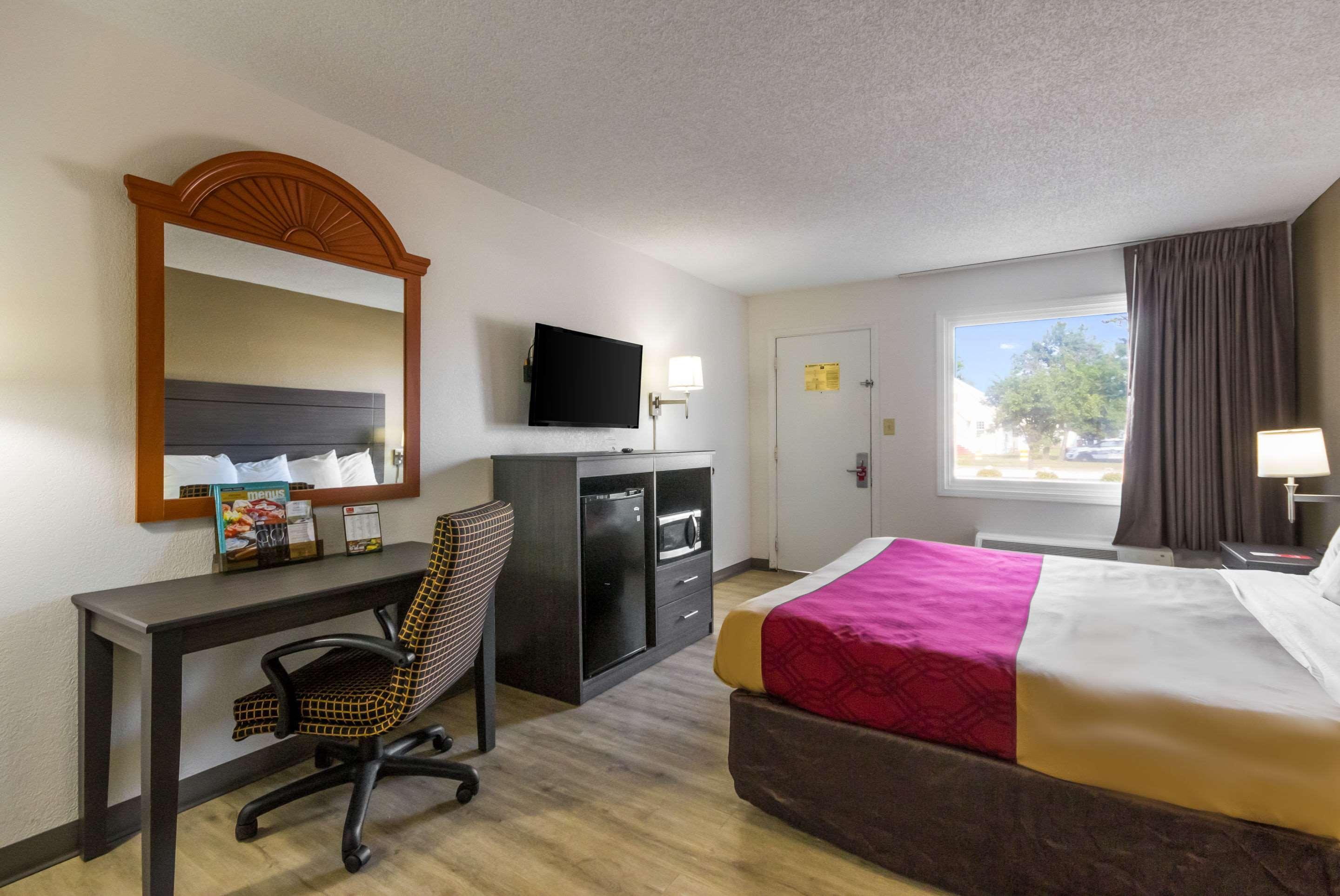 Econo Lodge Little Creek Norfolk Exteriör bild