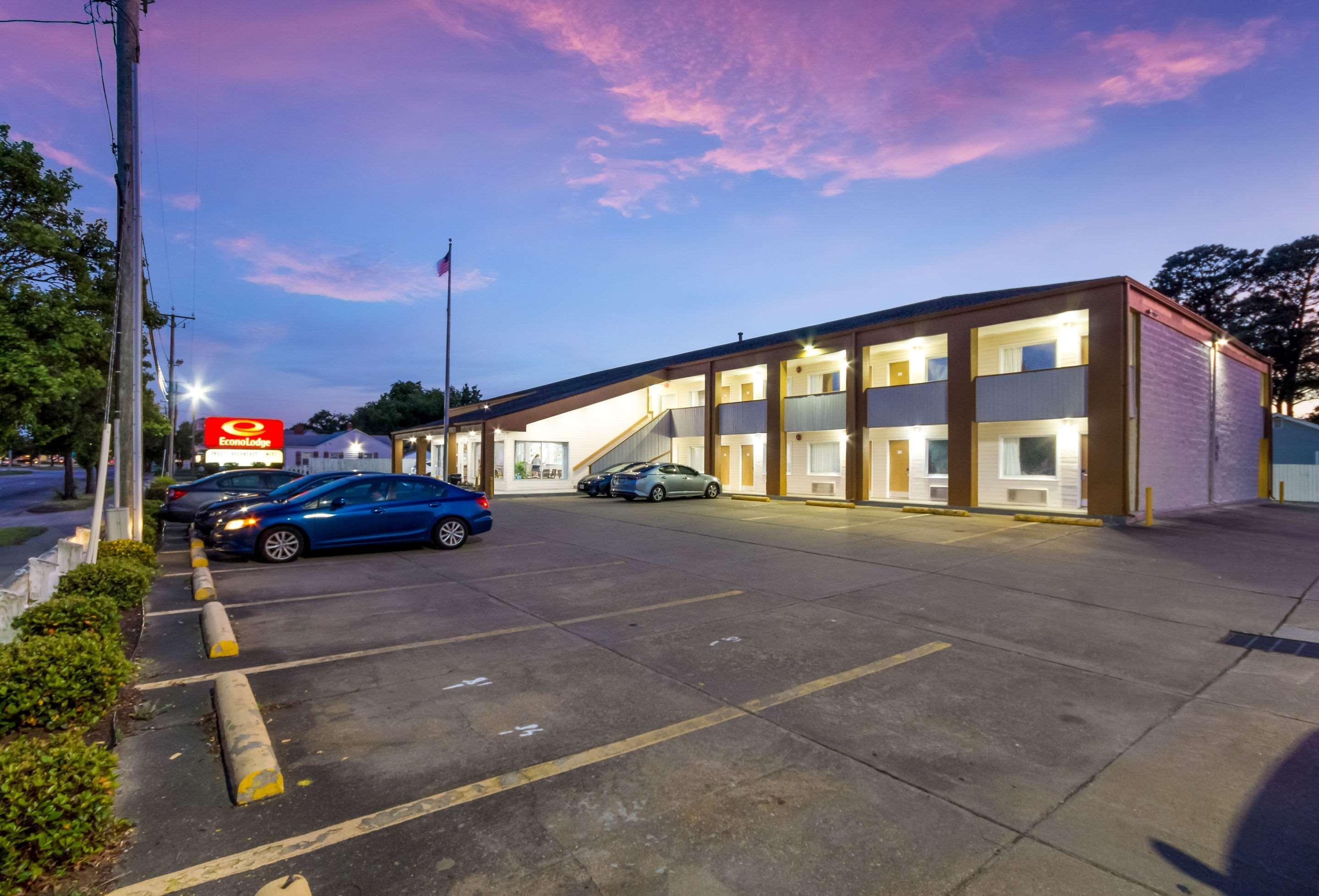 Econo Lodge Little Creek Norfolk Exteriör bild